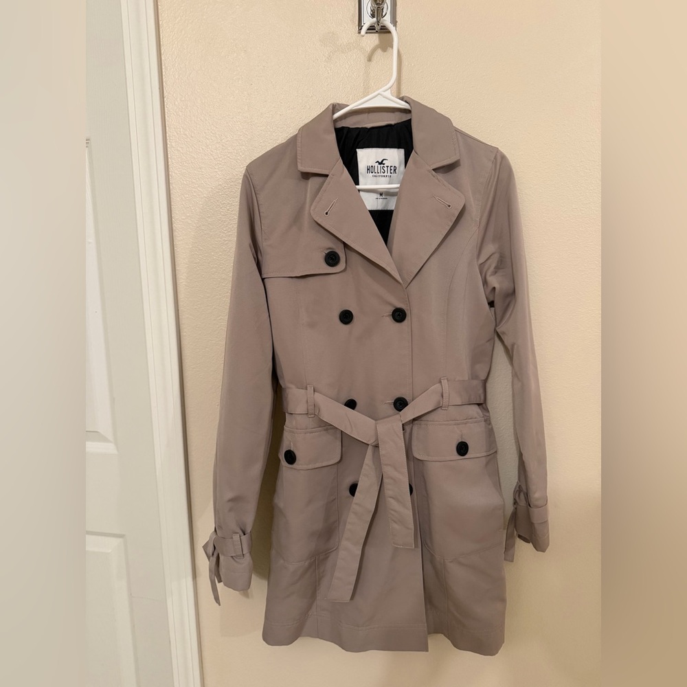 Hollister Women's Beige Double-Breasted Trench Coat Size M